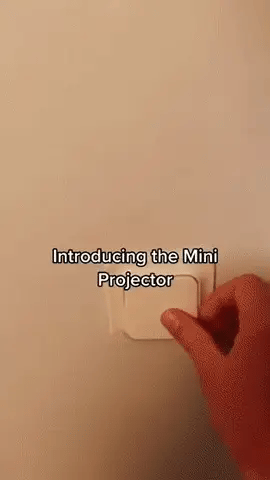 Esence© Ultra-vision - 4K Mini Projector